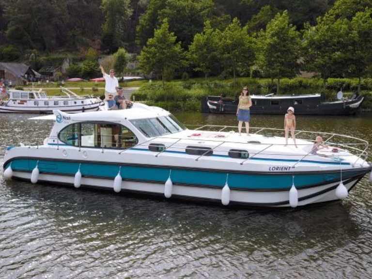 Houseboat for rent Shannonbridge at the best price