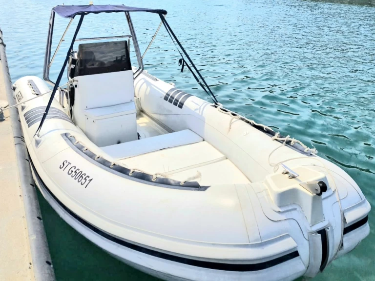 Yacht charter L'Estaque cheap STILMAR600