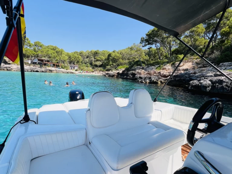 Motorboat rental with or without captain Daganz Cala d'Or