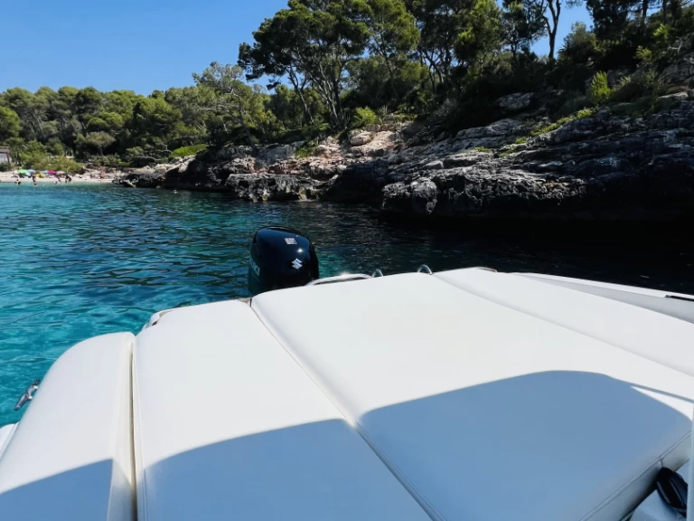 Daganz OPEN SIX in Cala d'Or on SamBoat