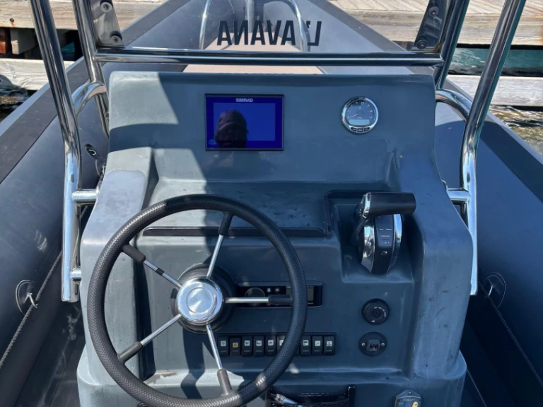 RIB for rent Bonifacio at the best price