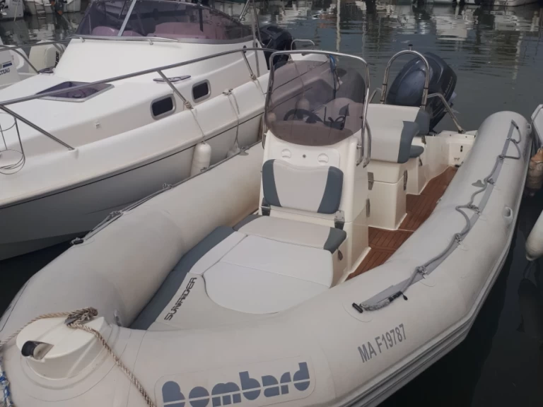 RIB rental with or without captain Bombard Grand Port d'Aix-les-Bains