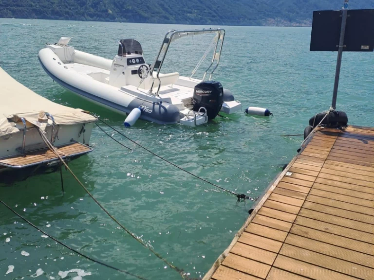 Panamera PY60 in Como (City) on SamBoat