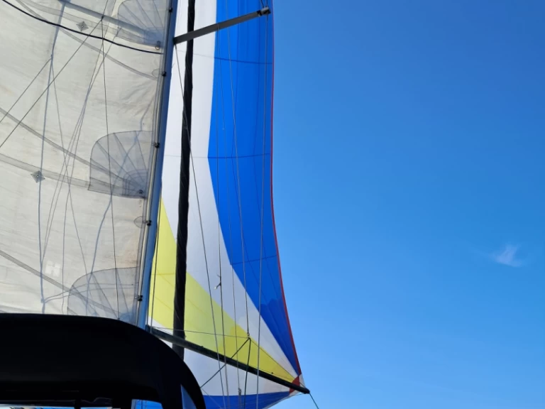 Sailboat for rent Canet-en-Roussillon at the best price