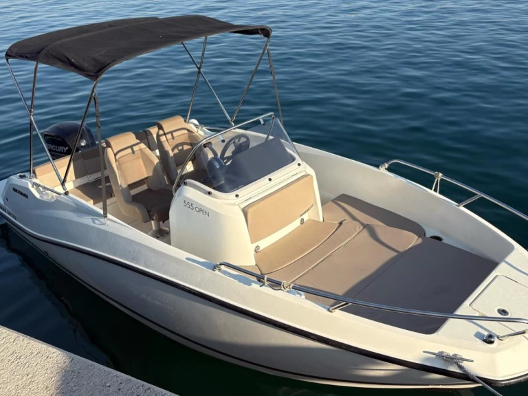 Rent a Quicksilver Activ 555 Open Edition Smart Marseille