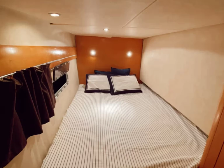 Boat rental Fountaine Pajot Highland 35 in Belém on Samboat