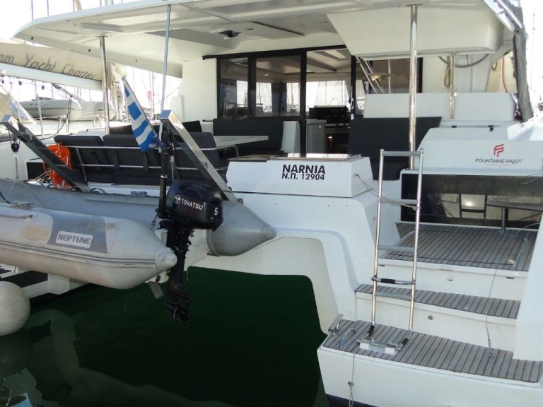 Boat rental Fountaine Pajot Astrea 42 in Alimos on Samboat