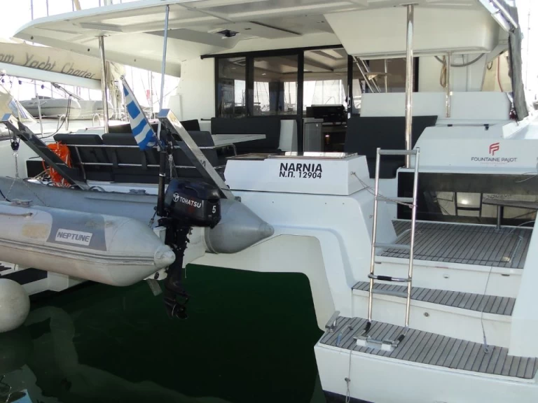Boat rental Fountaine Pajot Astrea 42 in Alimos on Samboat