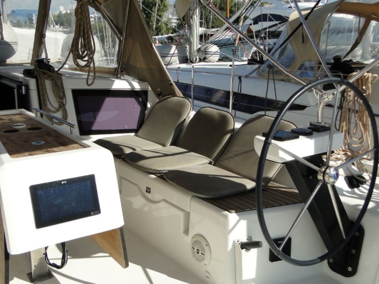 Sailboat rental in Alimos - Dufour Dufour 430 Grand Large