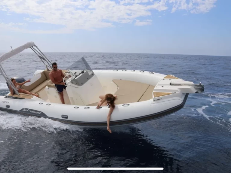 Boat rental Capelli Tempest 775 in Mandelieu-la-Napoule on Samboat