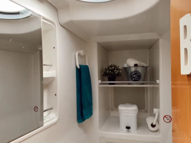 Motorboat for rent Belém at the best price