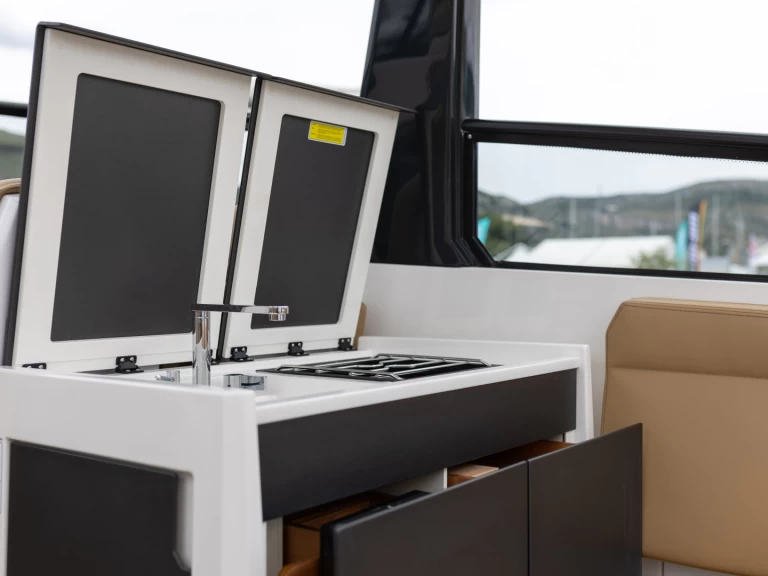 Motorboat rental with or without captain X-Yachts Split