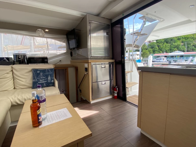 Fountaine Pajot Lucia 40 in Road Town on SamBoat