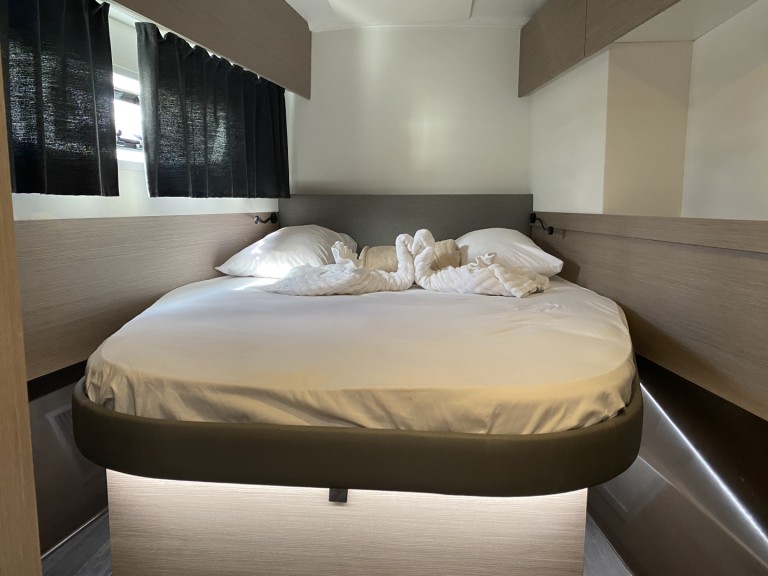 Bareboat Rental Catamaran Fountaine Pajot with a boat licence