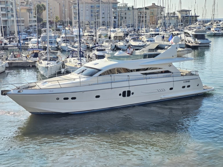 Luxury Yacht rental in Saint-Raphaël - vz 68