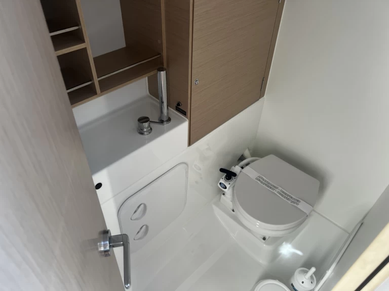 Bénéteau Oceanis 30.1 in Volos on SamBoat