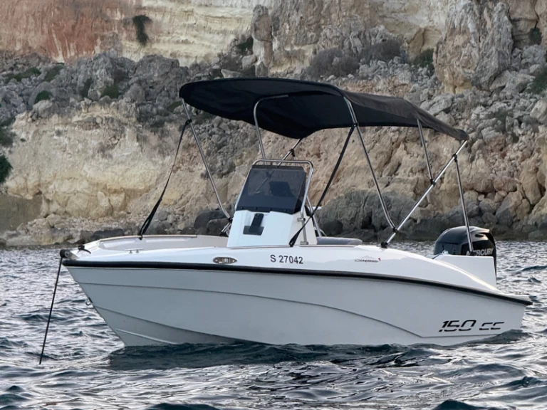 Motorboat for rent Xemxija at the best price