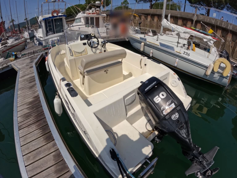 Motorboat rental with or without captain Quicksilver Hendaye