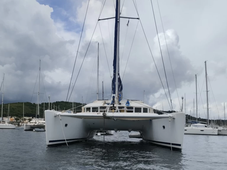 Motorboat rental with or without captain Lagoon Nice Ferry Port