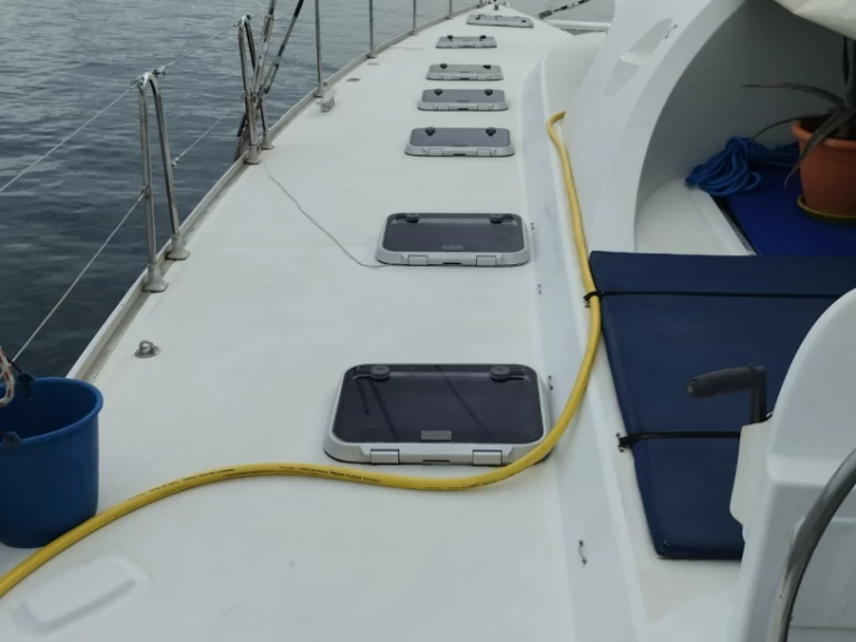 Lagoon Lagoon 570 in Nice Ferry Port on SamBoat