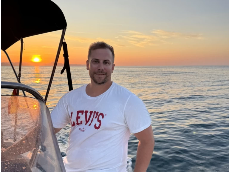 Motorboat rental with or without captain Quicksilver Dénia