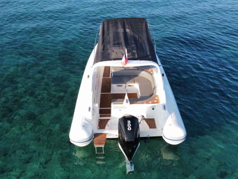 Bareboat Rental RIB Lomac with a boat licence