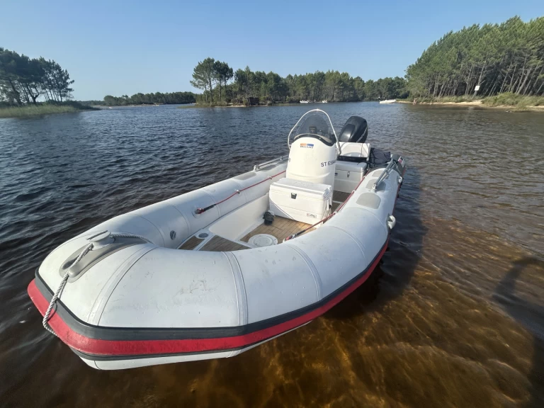 RIB for rent Le Moutchic at the best price