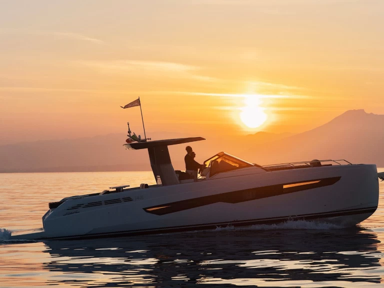 Rent a Fiart Fiart Seawalker 43 Antibes