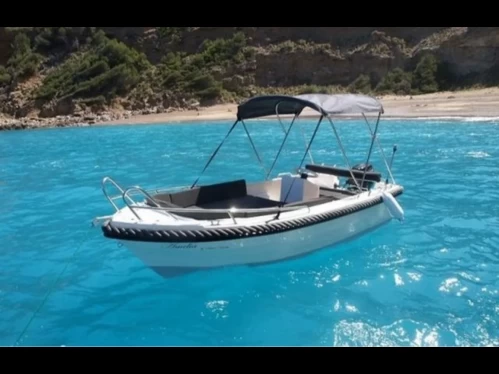 Bareboat Rental Motorboat Baltic with a boat licence