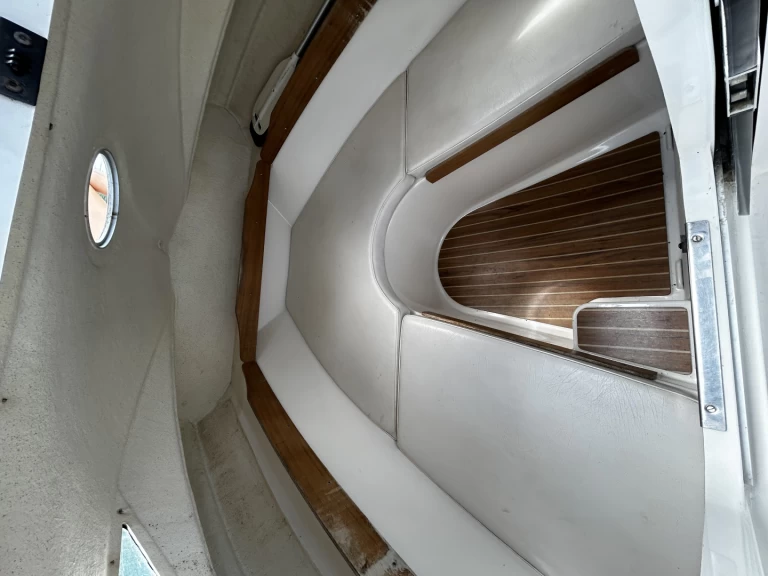 Motorboat for rent Thonon-les-Bains at the best price