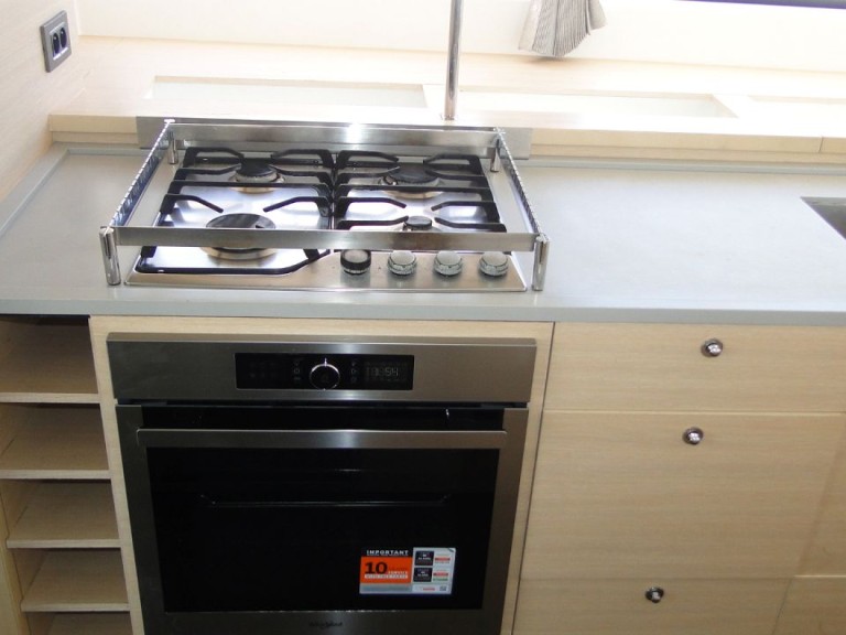 Lagoon Lagoon 620 charter bareboat or captained in  Alimos