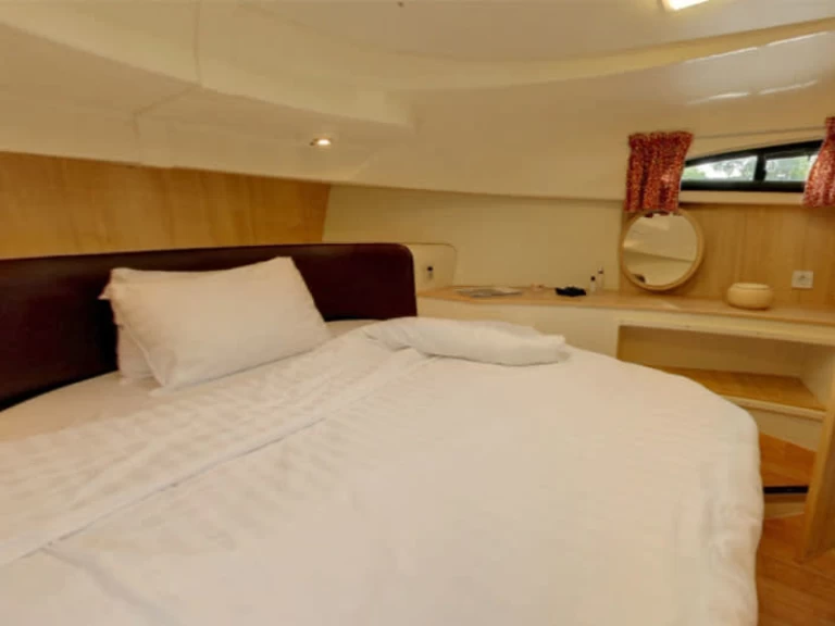 Motorboat for rent Portiragnes at the best price