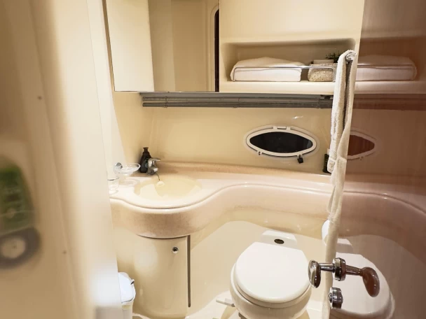 Yacht charter Tróia cheap Azimut 42 Fly