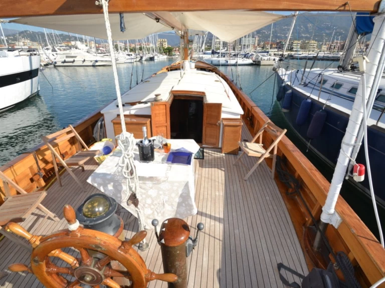 Motorboat rental with or without captain SIMEONI Chiavari