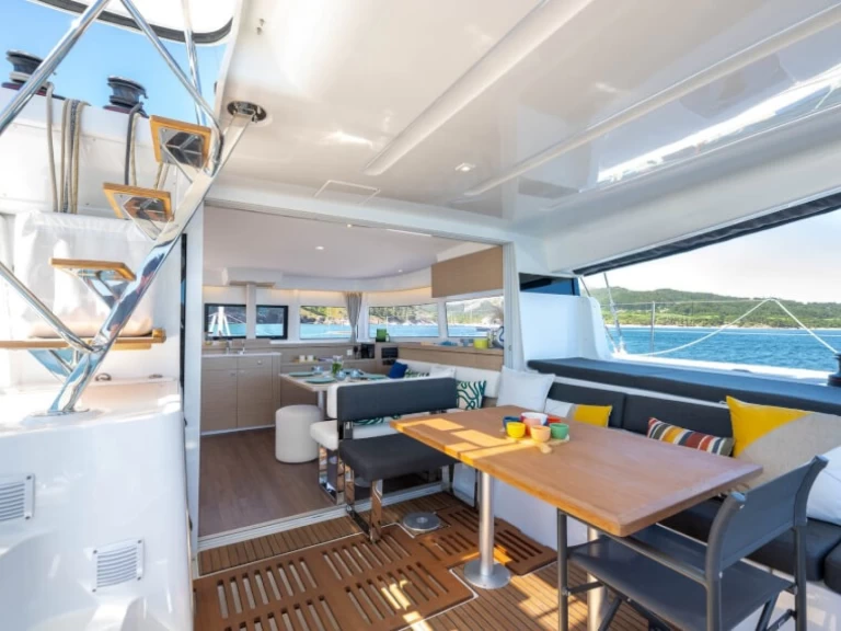 Lagoon Lagoon 43 in Road Town on SamBoat