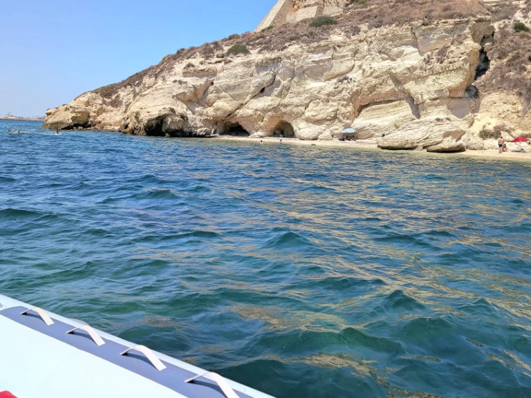 Boat rental Bwa Bwa 550 Pro in Cagliari Port on Samboat