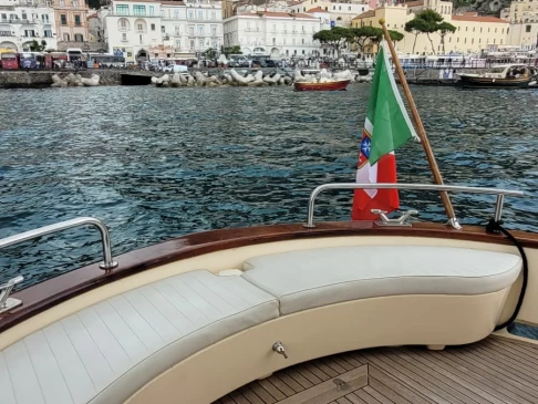 Motorboat for rent Amalfi at the best price