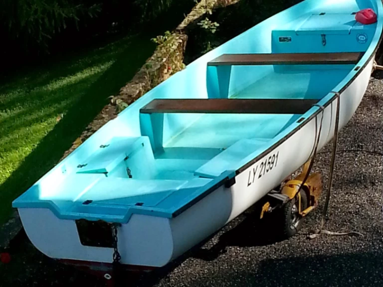 Barque Beauquis charter bareboat or captained in  Saint-Jorioz