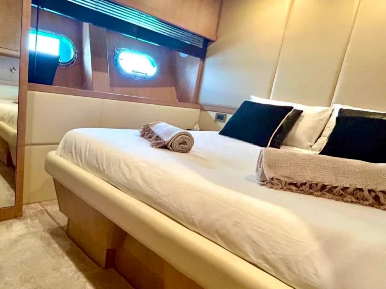 Rent a Alfamarine 78 Saint-Tropez