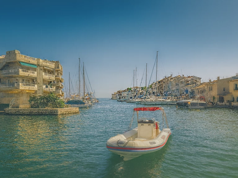 Yacht charter Empuriabrava cheap Marsea SP 170