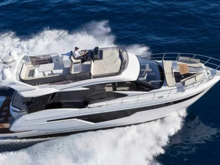 Luxury Yacht for rent Cannes at the best price