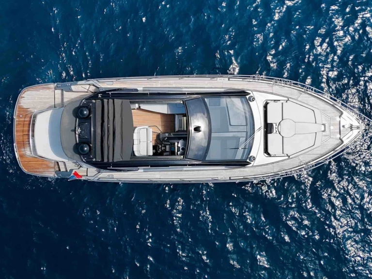 Luxury Yacht rental with or without captain Cranchi Saint-Tropez