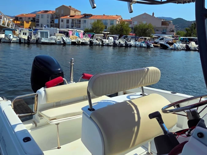 Motorboat rental in Saint-Florent - Bénéteau Flyer 750 Open