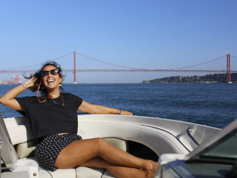 Motorboat for rent Lisbon at the best price