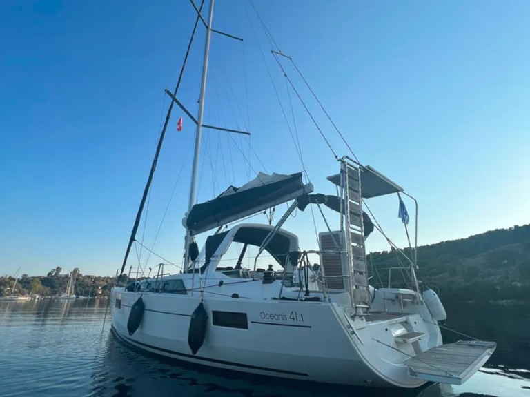 Sailboat rental in Lefkáda - Bénéteau Oceanis 41.1