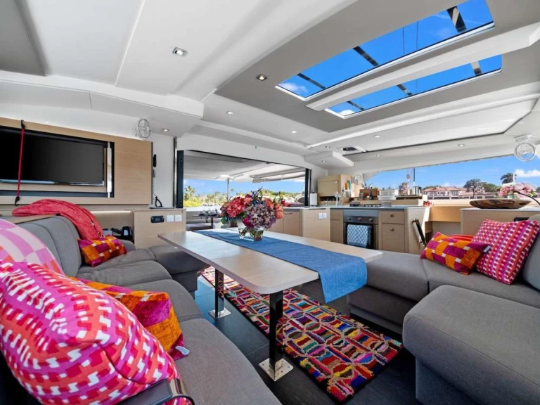 Luxury Yacht rental in British Virgin Islands (BVI) - Fountaine Pajot HALCYON