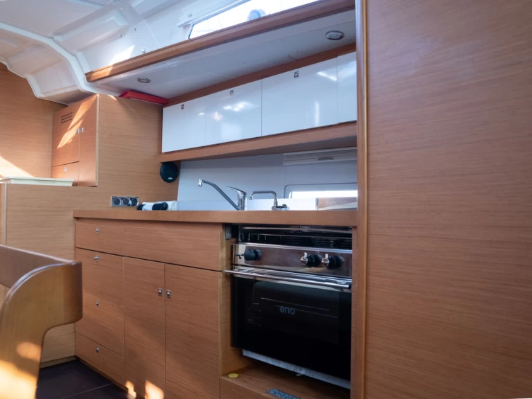 Dufour Dufour 430 Grand Large charter bareboat or captained in  Alimos