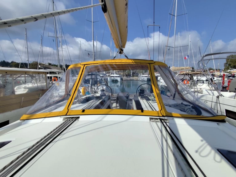 Rent a Bénéteau Oceanis 48 Gouvia