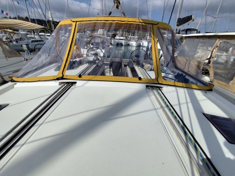 Boat rental Bénéteau Oceanis 48 in Gouvia on Samboat