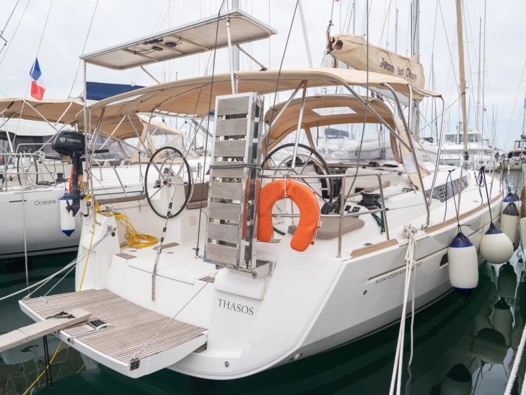 Rent a Jeanneau Sun Odyssey 479 Alimos